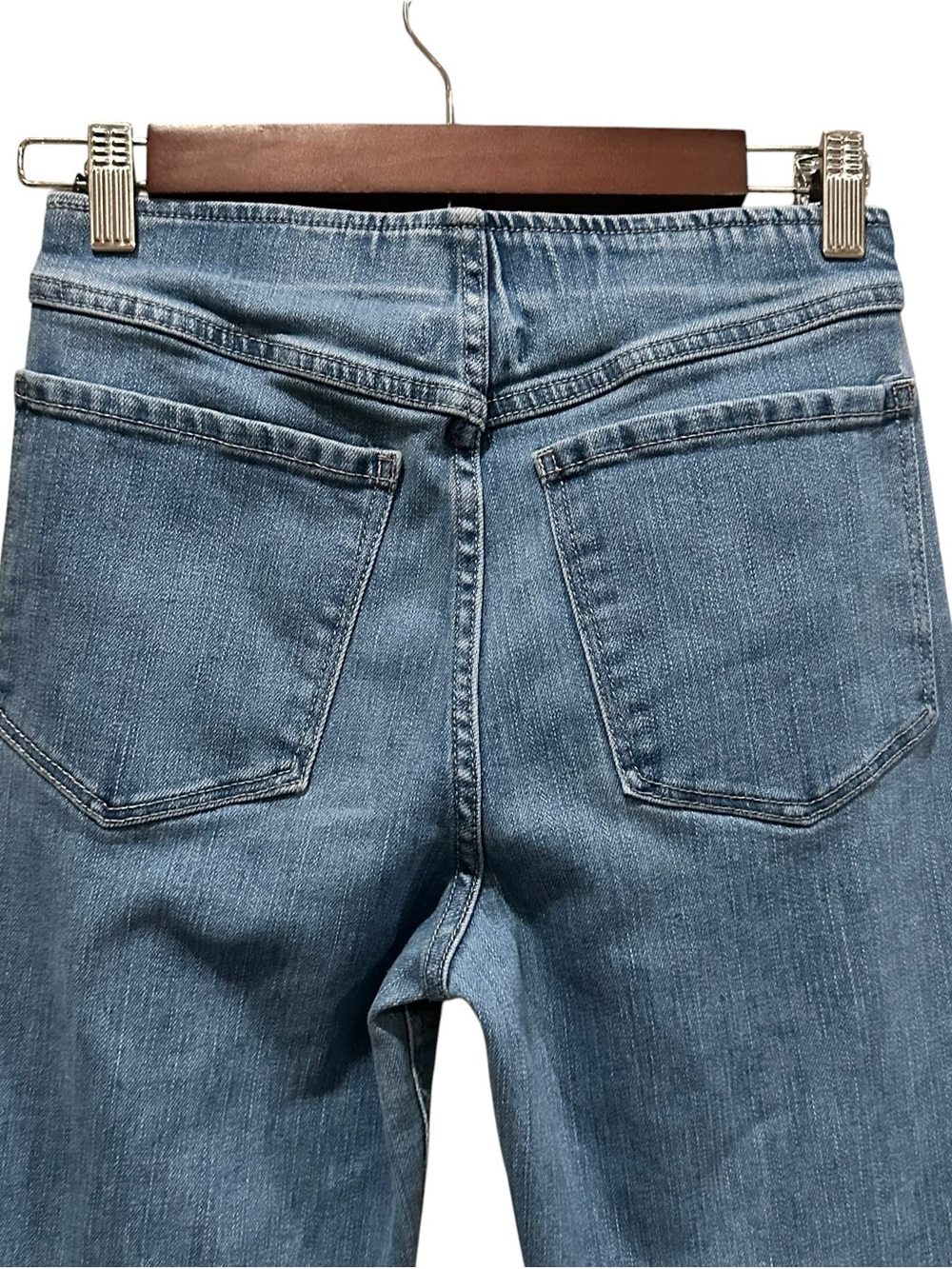 Forever 21 Women’s Flare Bell Bottom Pull On Jeans Elastic Waist Size Medium - Picture 5 of 7